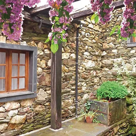 Ferienhaus Holiday Castelo De Paiva With A Fireplace 01